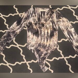 Lizette collection Animal Print Long Sleeve Bodysuit